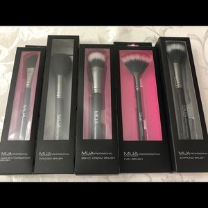 Makeup Academy MUA Professional Brushes
